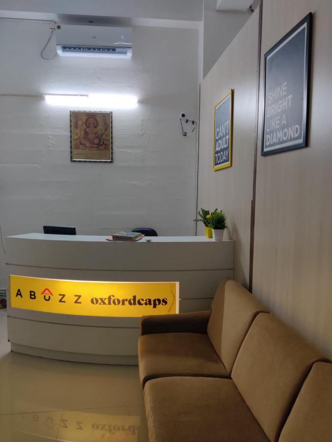 Abuzz Oxfordcaps Imperial Heights Mussoorie Dehradun Hostel Buitenkant foto