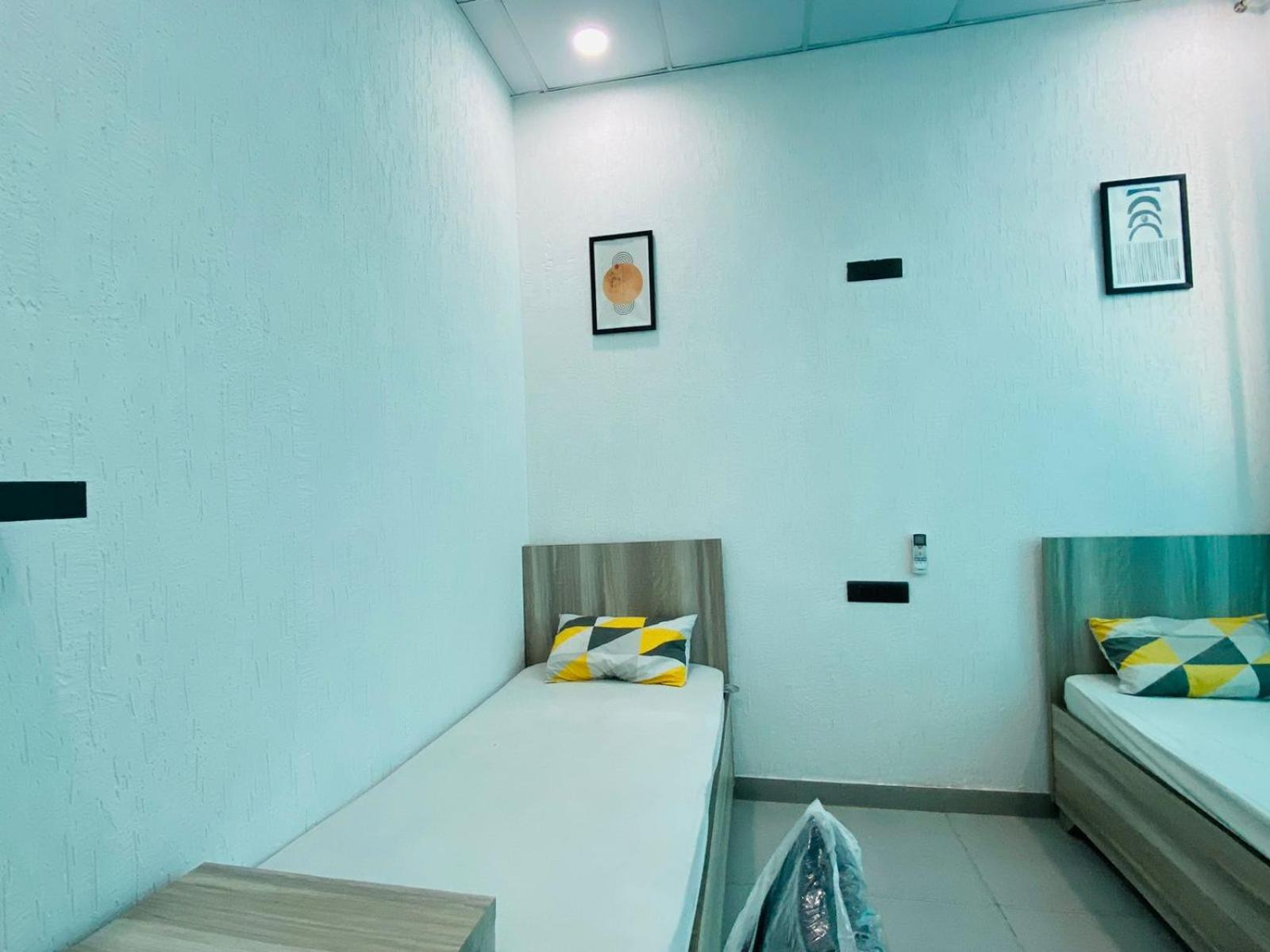 Abuzz Oxfordcaps Imperial Heights Mussoorie Dehradun Hostel Buitenkant foto